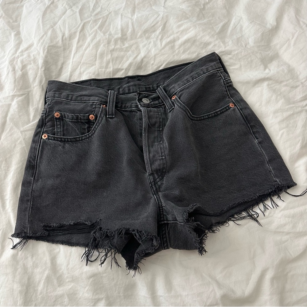 LEVIS black denim 501 shorts 27 NWOT